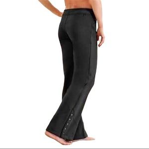 ATHLETA Snow Cruiser Neoprene Softshell Fleece Lined Pants